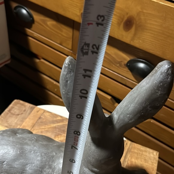 Pottery Barn Essex Handcrafted Laying 🐰 Bunny Sculpture BNIB - Picture 5 of 9